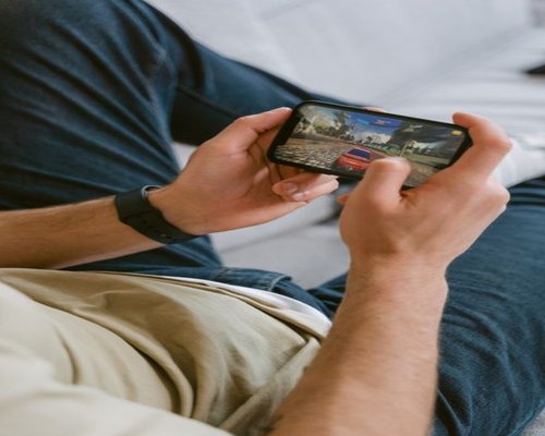 PixelCrownNation mobile directory for Australian CROWN hotel stays and gaming events