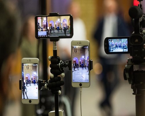 ONLINE community event lobby on smartphone